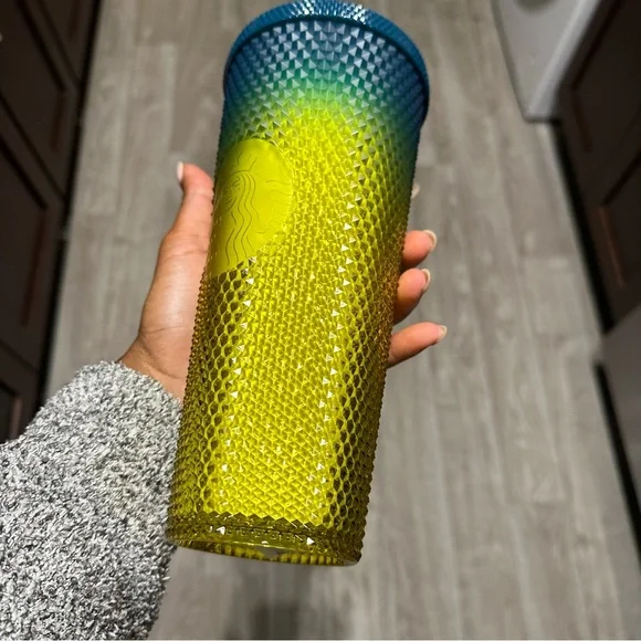 Starbucks Studded Ombré Tumbler - Picture 4 of 4